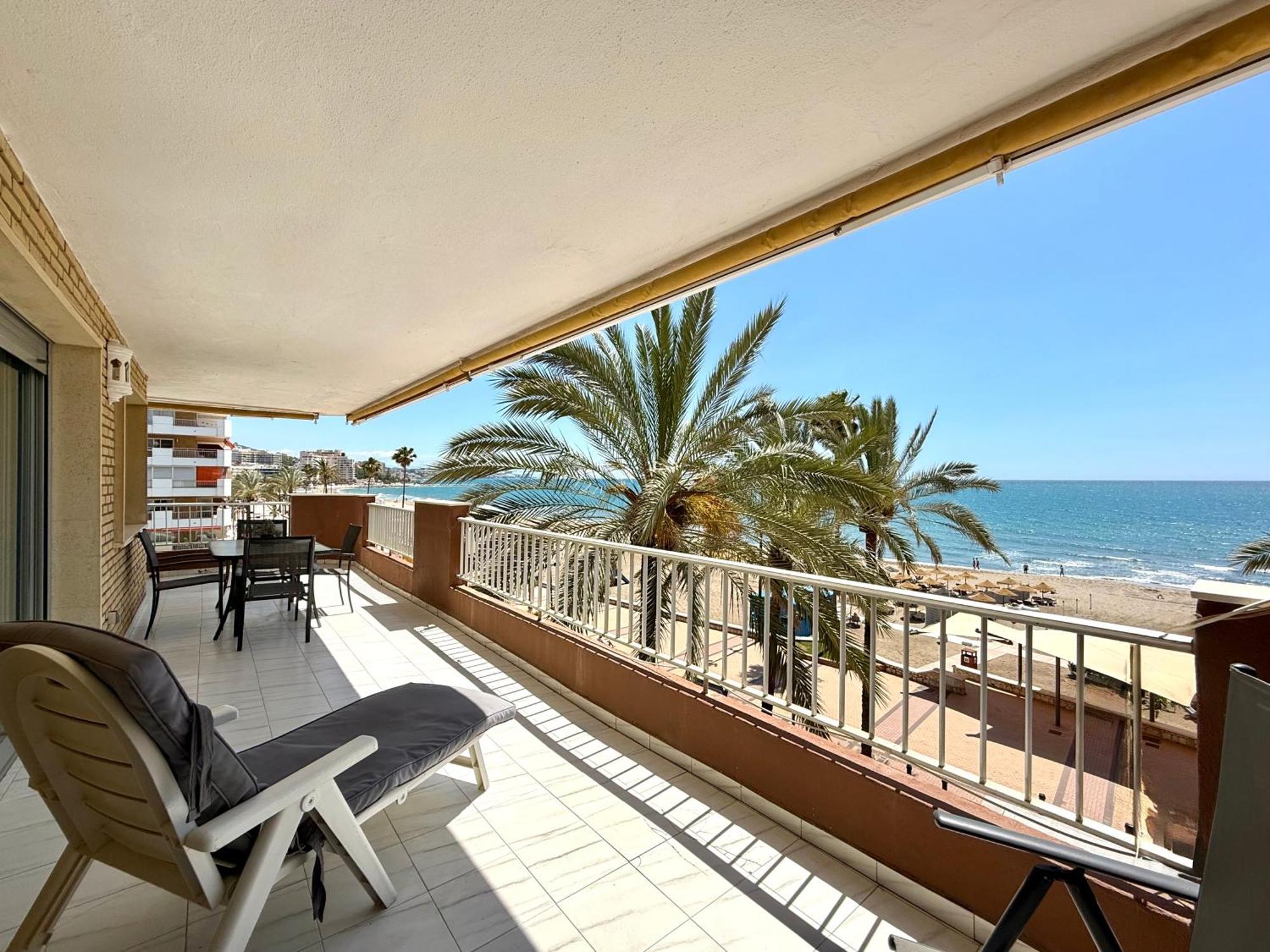 Nautique Beachfront