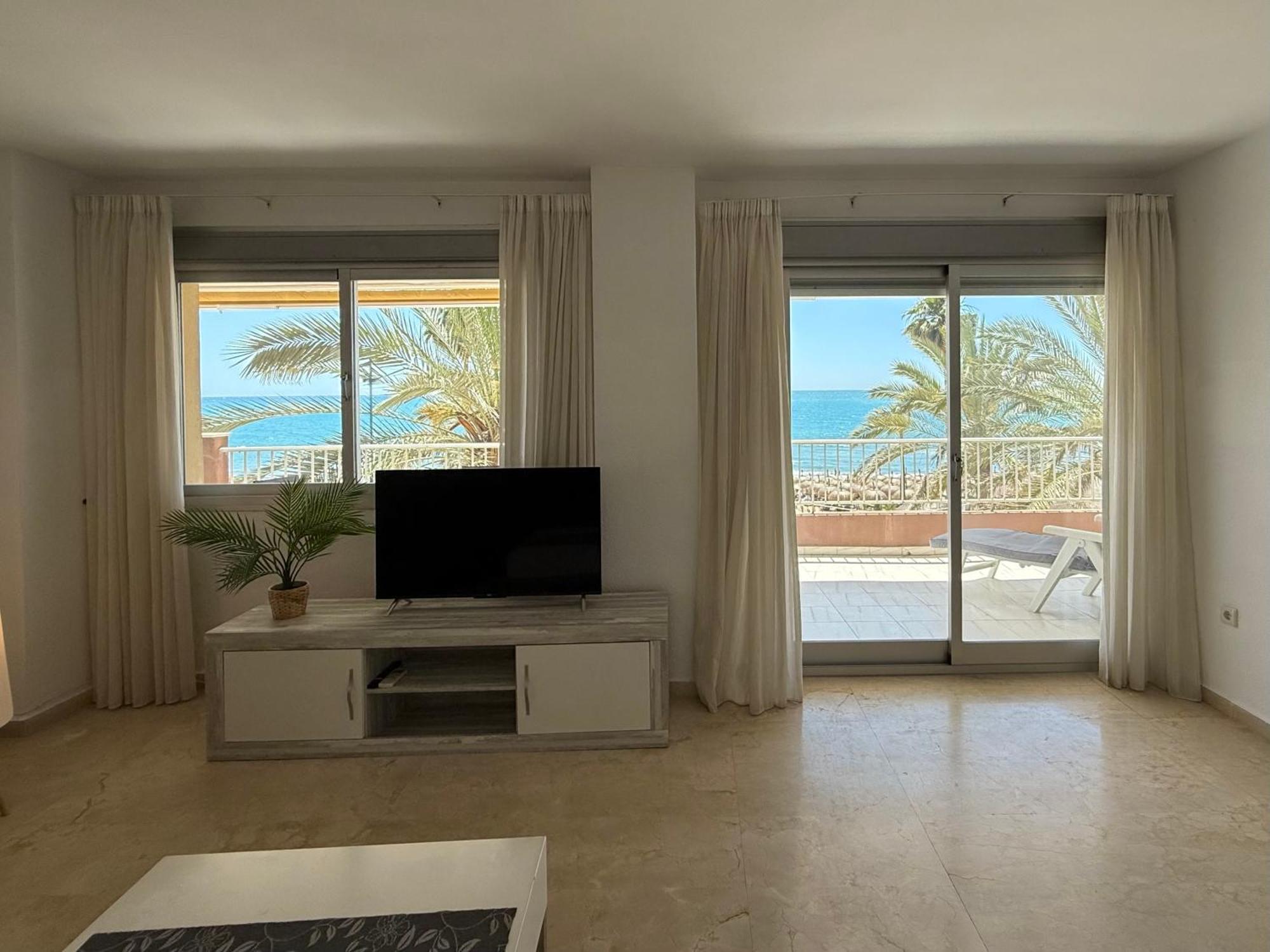 Nautique Beachfront * Fuengirola
